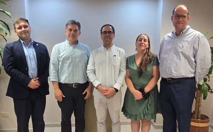 Profesionales de la VRA realizan pasantía en Colombia para fortalecer el desarrollo de microcredenciales en la UCT